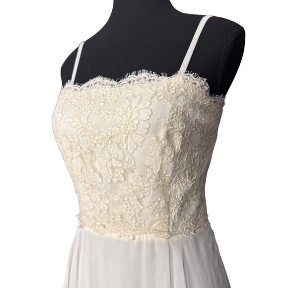 Romantic Off White Lace Gown Vintage Maxi Dress for Rehearsal Dinner Bridal - Picture 4 of 9